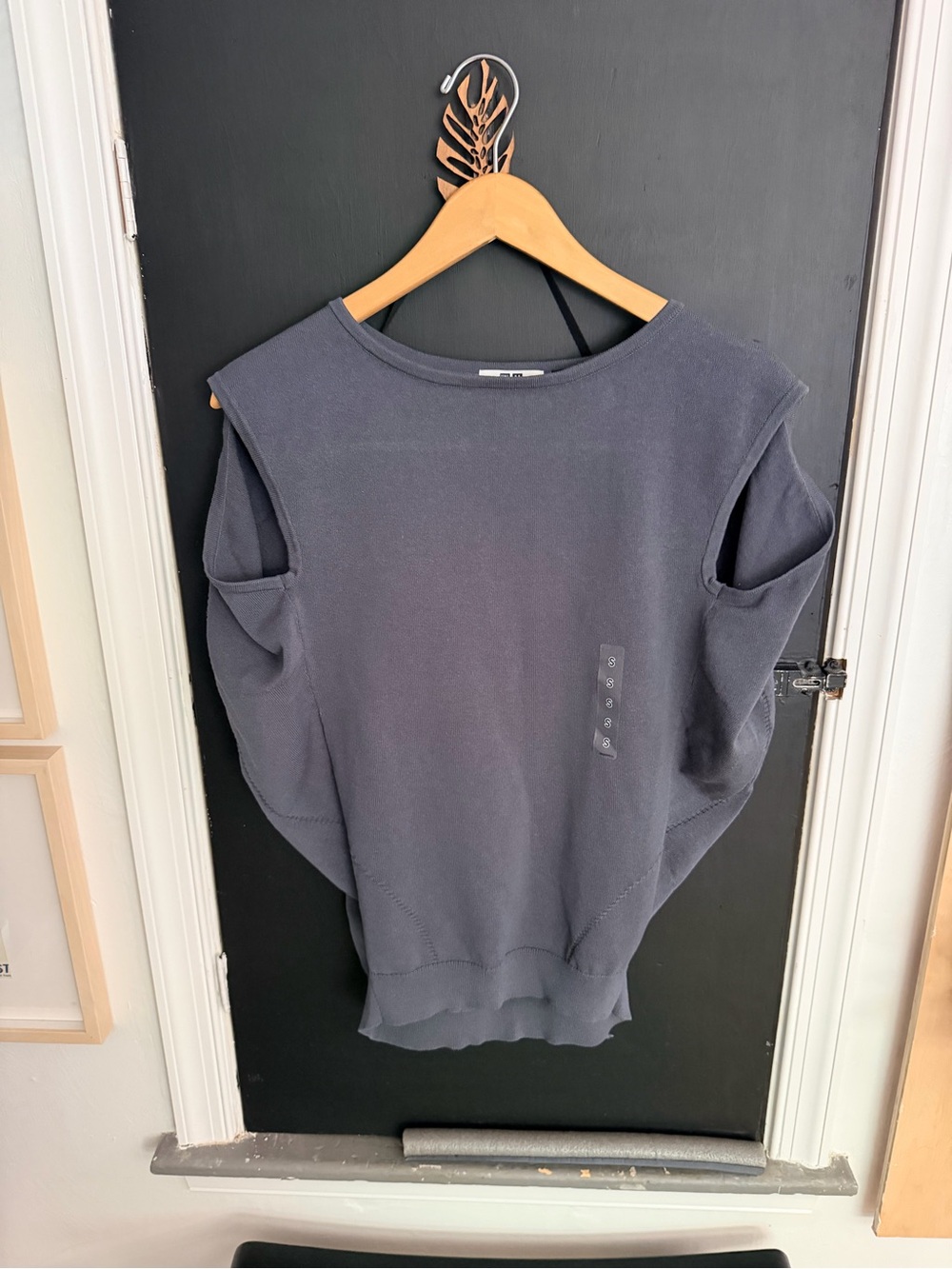 Uniqlo charcoal knit top